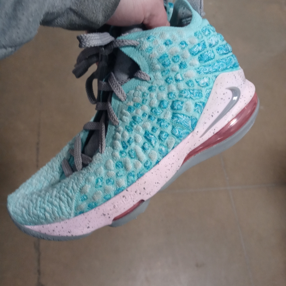 Nike labron James girls. Size 5y